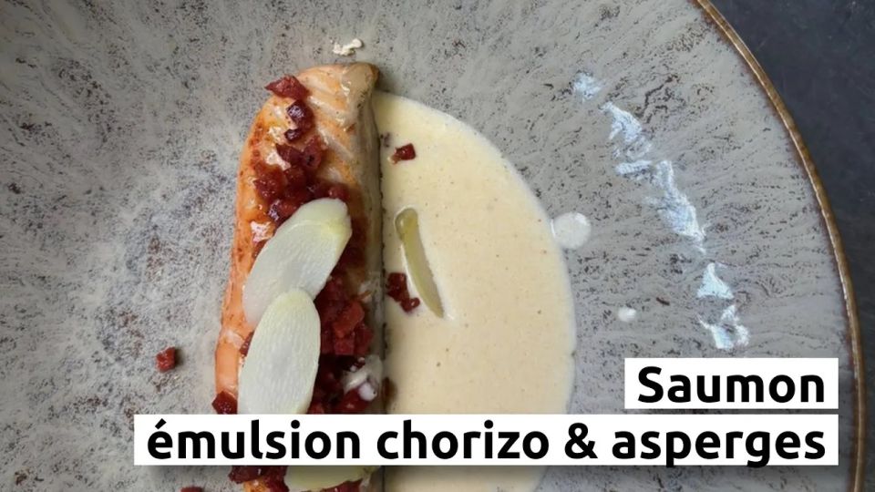 A feu doux : Le Bois Chenu #03 Saumon vapeur et son émulsion de chorizo aux asperges